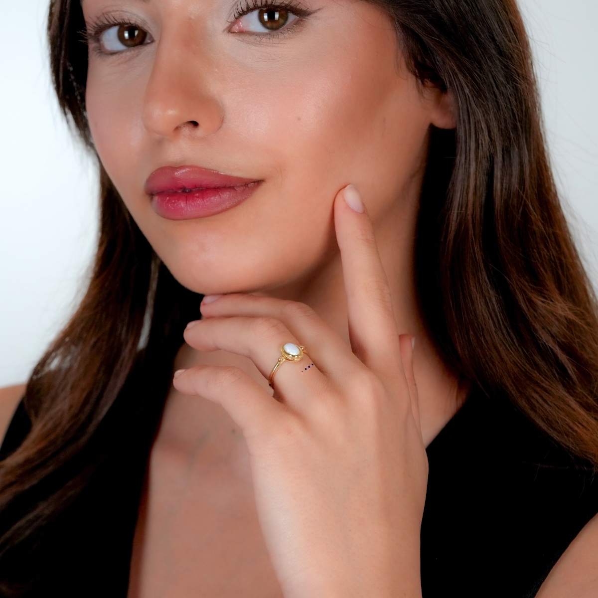 Opal Burgu Altın Yüzük