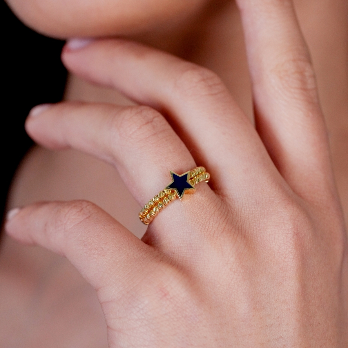 Dorikalı Eklem Yüzüğü