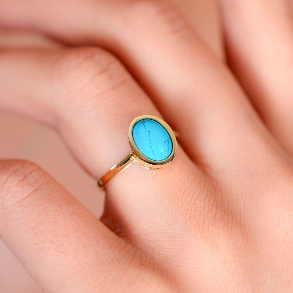 Oval Taşlı Yüzük