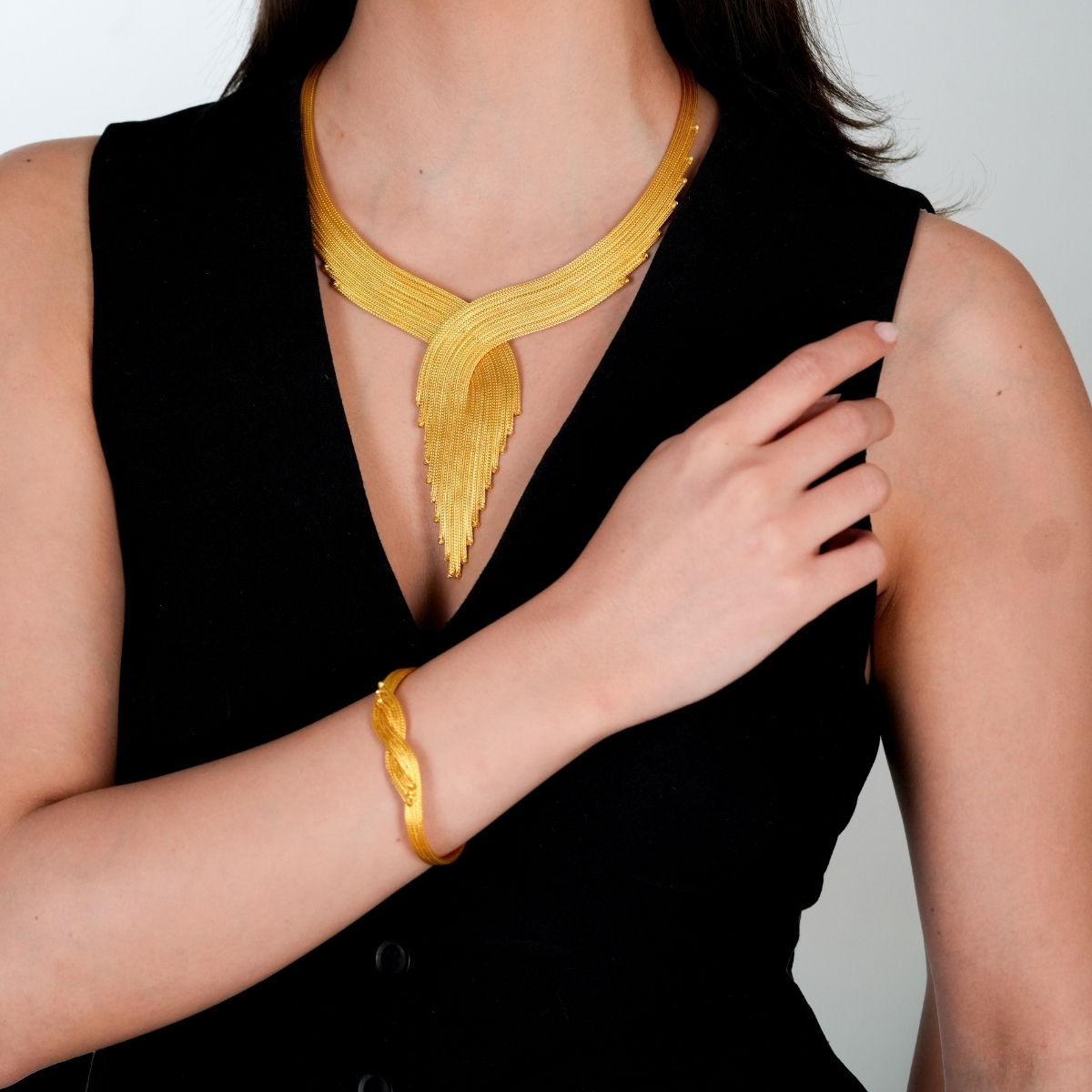 Sivri Kesim Dorikalı Altın Set